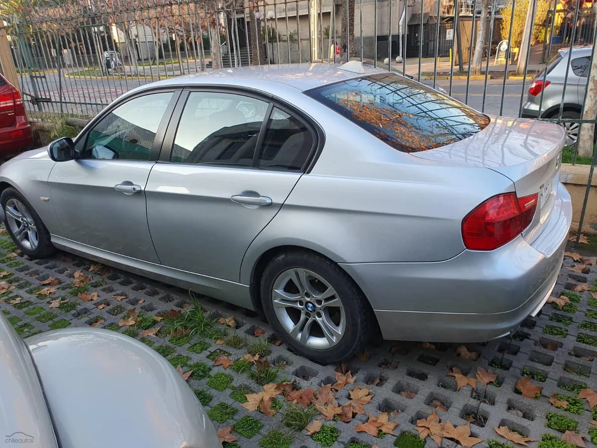 BMW 318 IA 2.0 AUTOMATICO FULL - Imagen 5