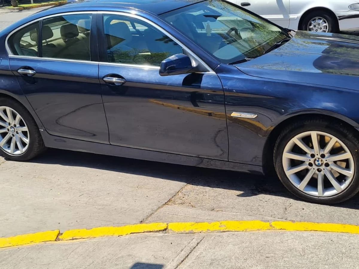 2011 BMW 530 turbo diesel 3.0 - Imagen 4