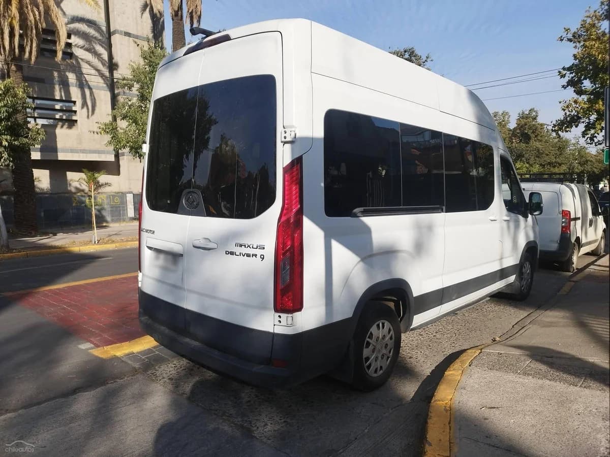Maxus V90 Minibús Automático 2022 - Imagen 2