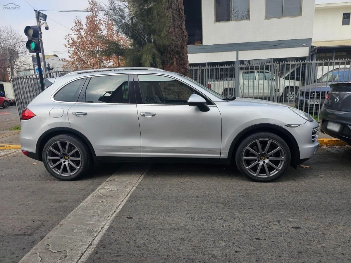 Porsche Cayenne 3.0 Turbo Diesel 2012 - Imagen 1
