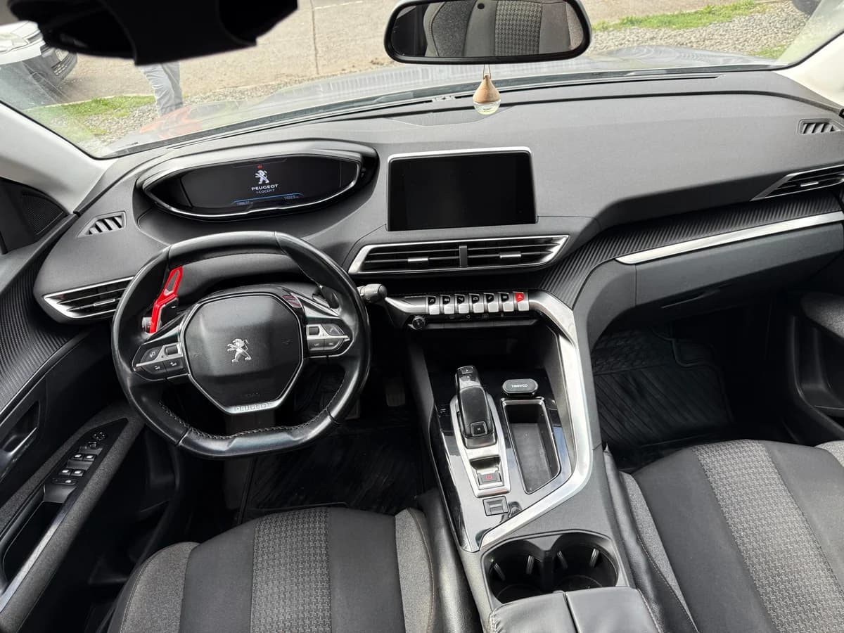 PEUGEOT 3008 1.6 BLUEHDI DIÉSEL AT 2019 - Imagen 6