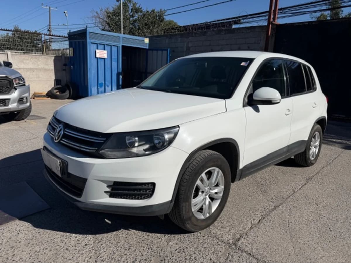 2016 Volkswagen Tiguan TREND FUN TSI 4X2 - Imagen 1