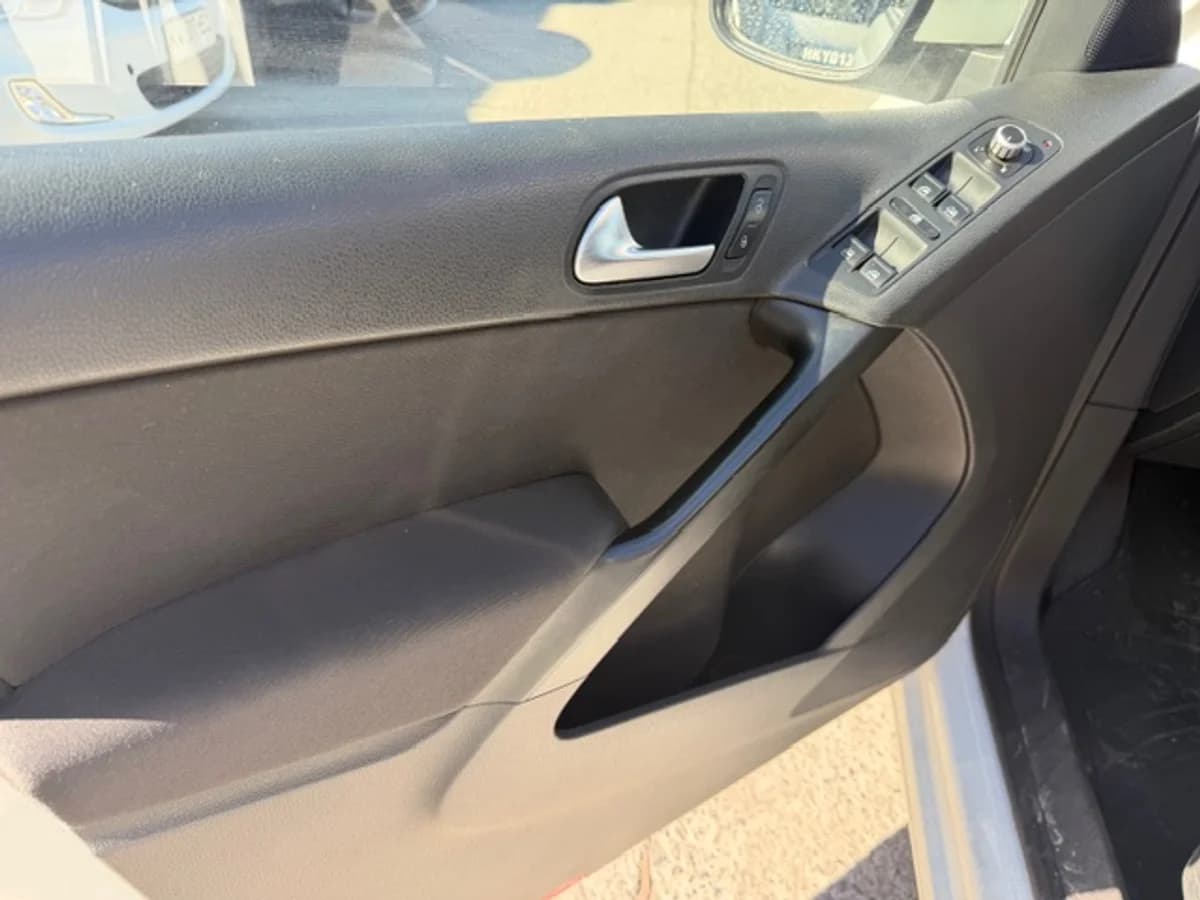 2016 Volkswagen Tiguan TREND FUN TSI 4X2 - Imagen 7