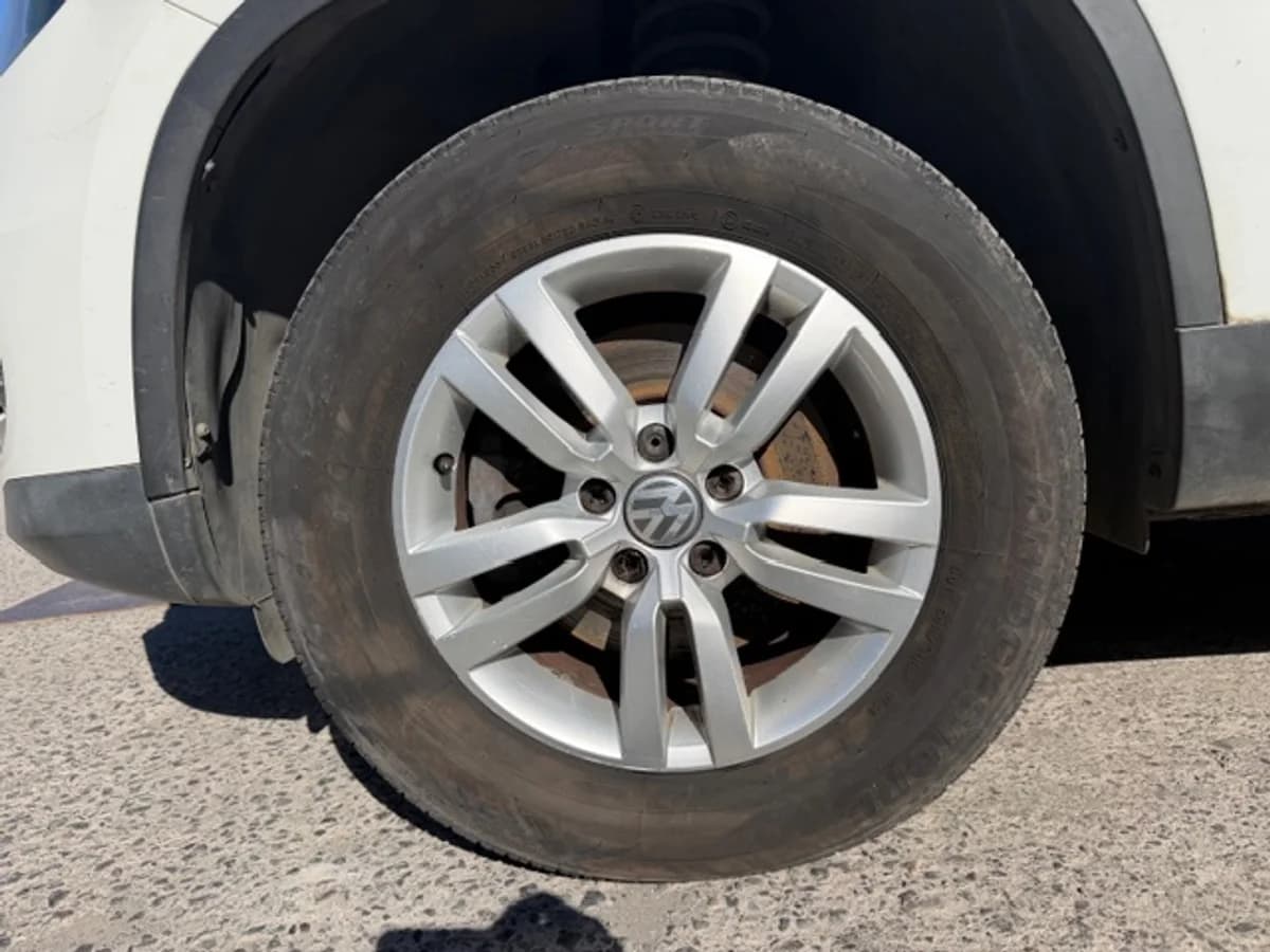 2016 Volkswagen Tiguan TREND FUN TSI 4X2 - Imagen 15