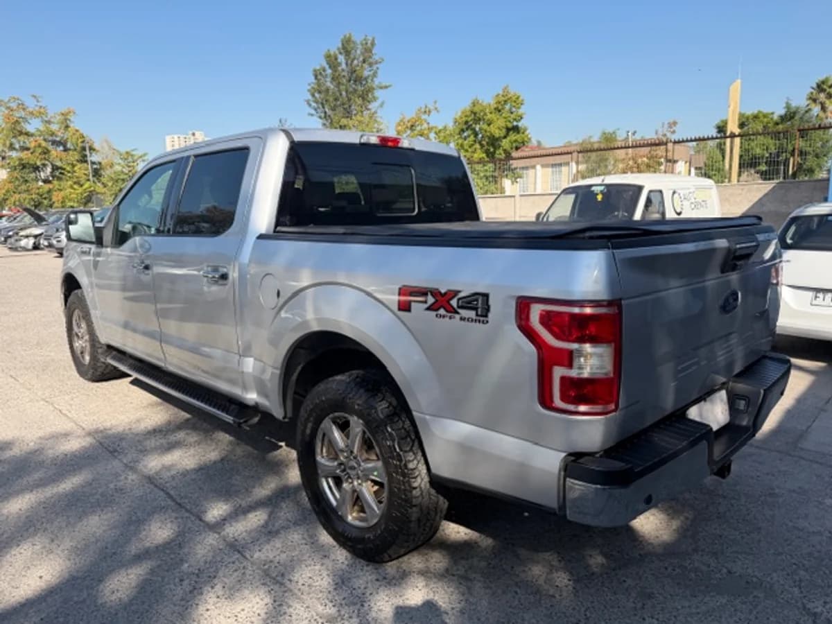 2019 Ford F-150 5.0 Double Cab XLT 4WD - Imagen 6