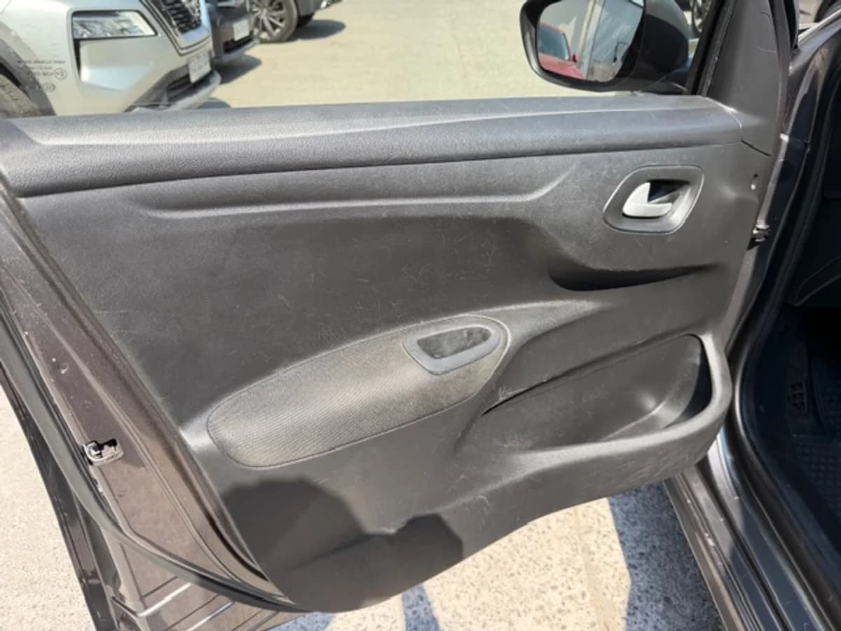 2022 Citroën C-Elysee 1.6 Manual HDI 92 Feel - Imagen 7