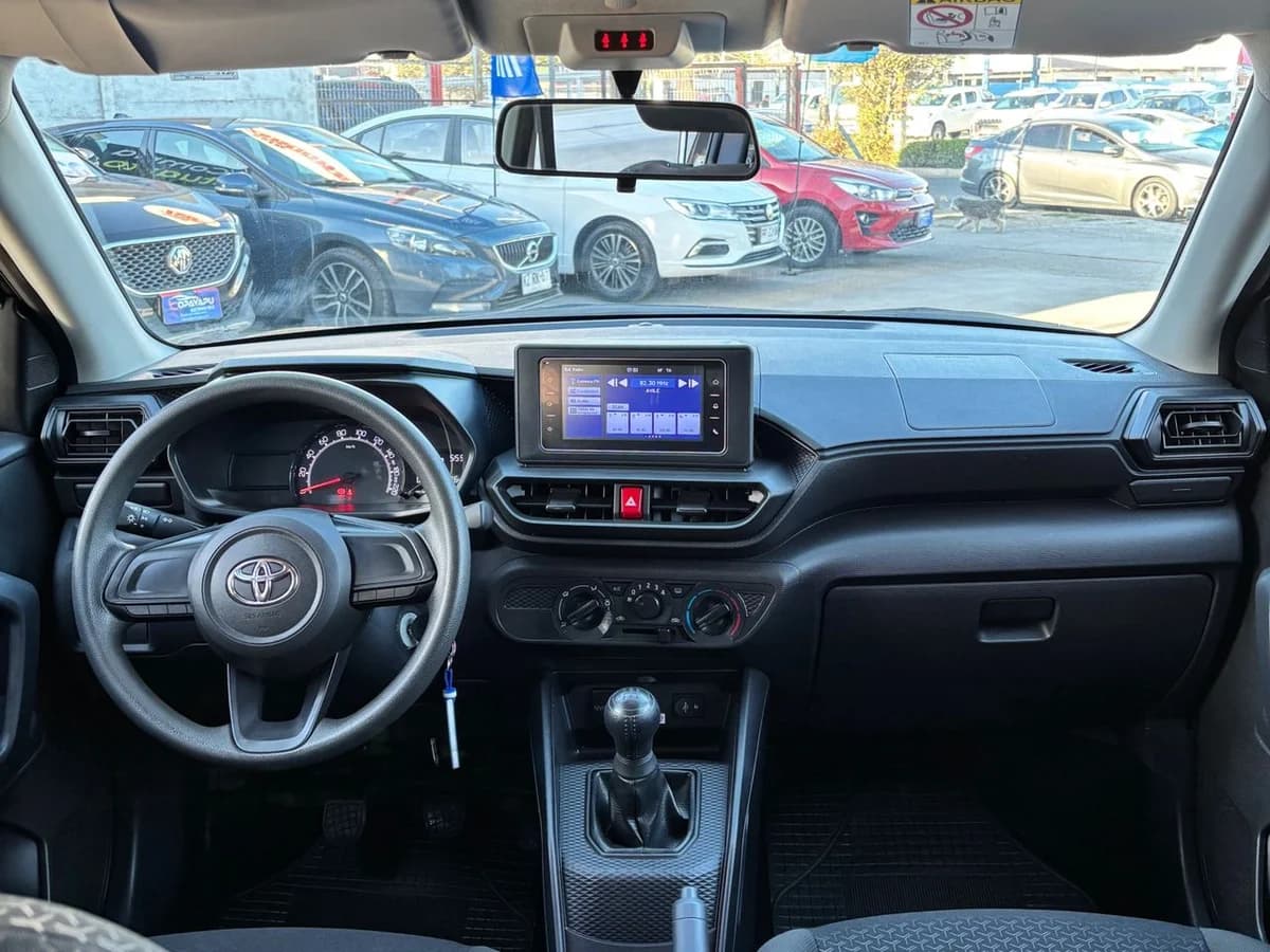 TOYOTA RAIZE 1.2 I 4X2 MT 5P - Imagen 7