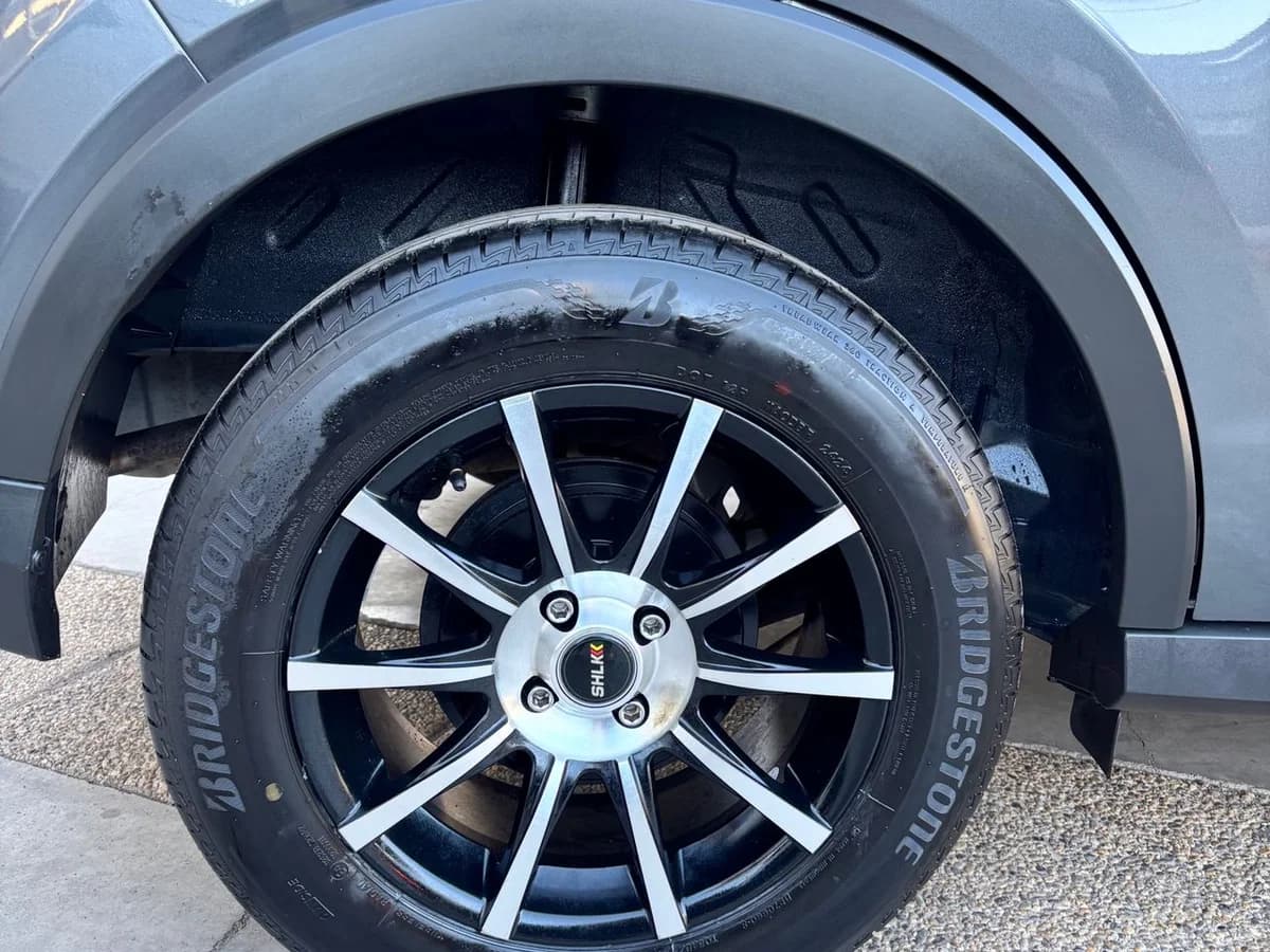 TOYOTA RAIZE 1.2 I 4X2 MT 5P - Imagen 9