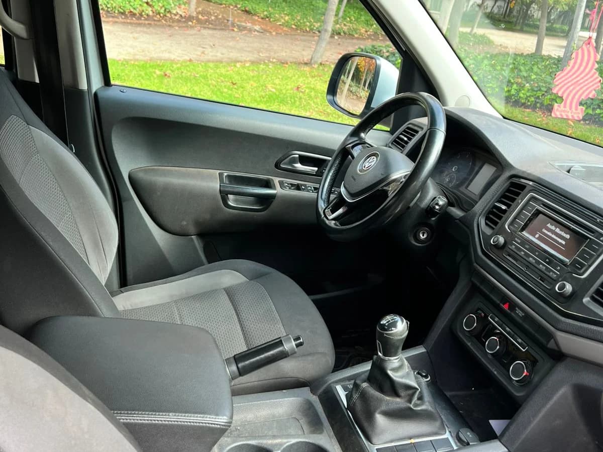 VOLKSWAGEN AMAROK TRENDLINE 4X2 MT - Imagen 2
