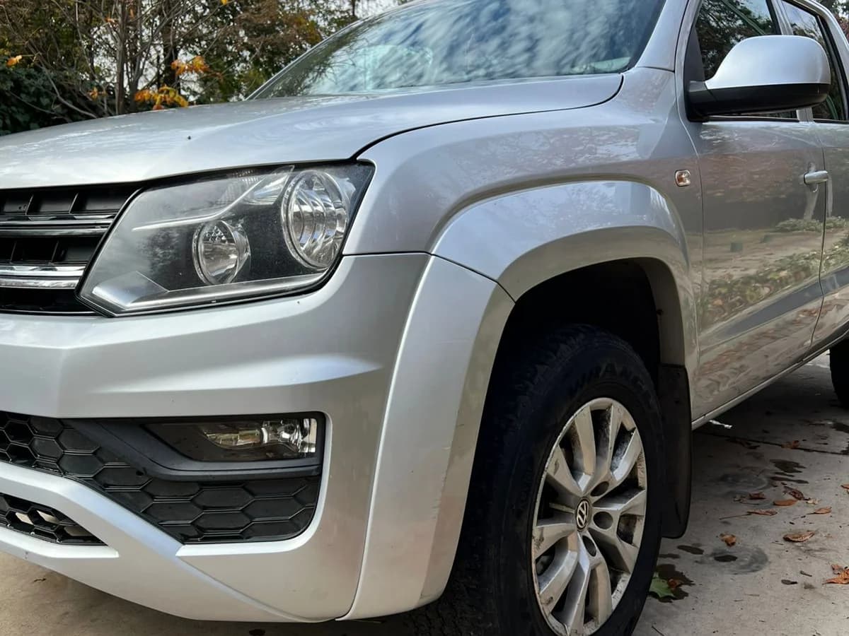 VOLKSWAGEN AMAROK TRENDLINE 4X2 MT - Imagen 4