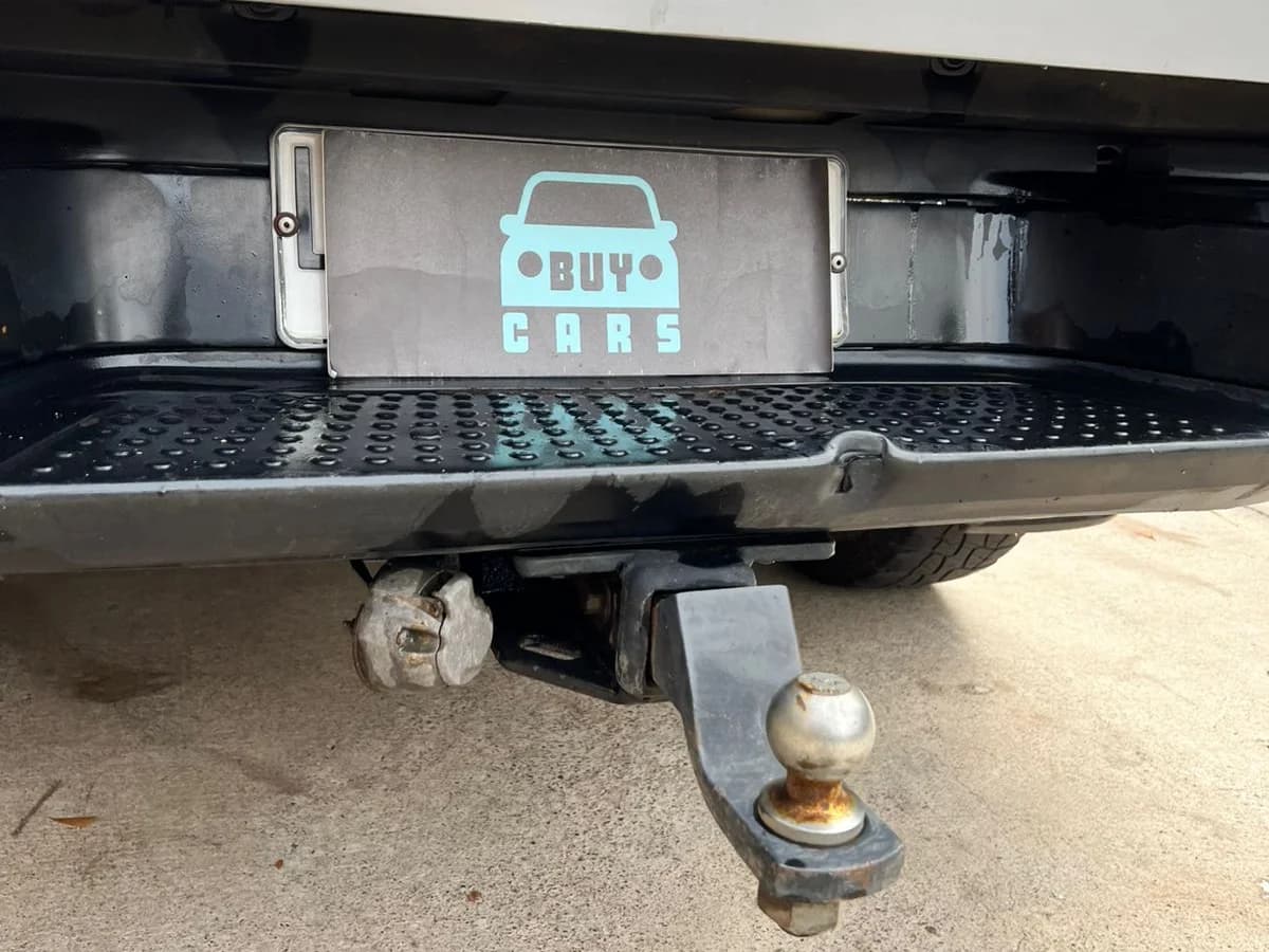 VOLKSWAGEN AMAROK TRENDLINE 4X2 MT - Imagen 8