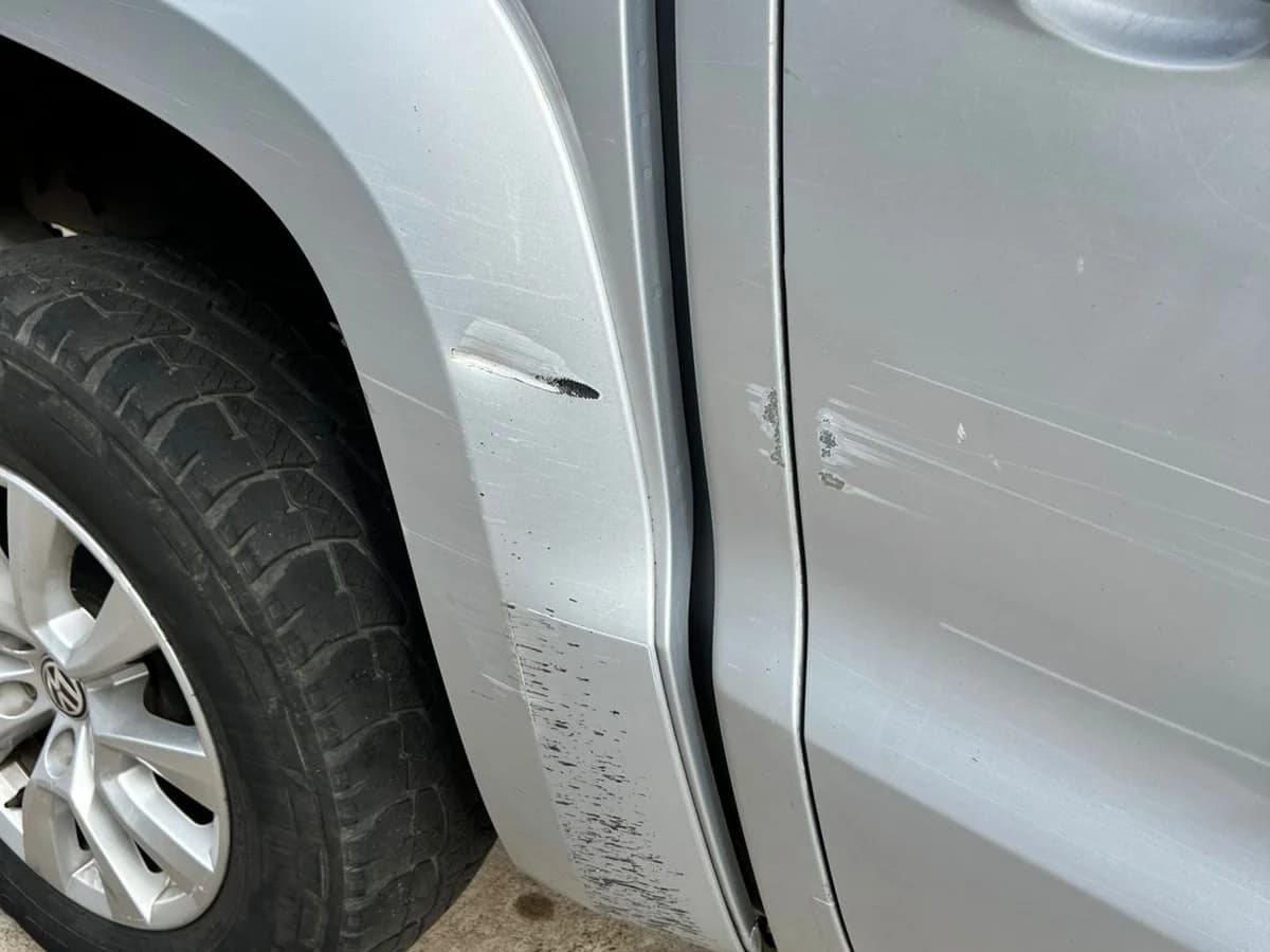 VOLKSWAGEN AMAROK TRENDLINE 4X2 MT - Imagen 12