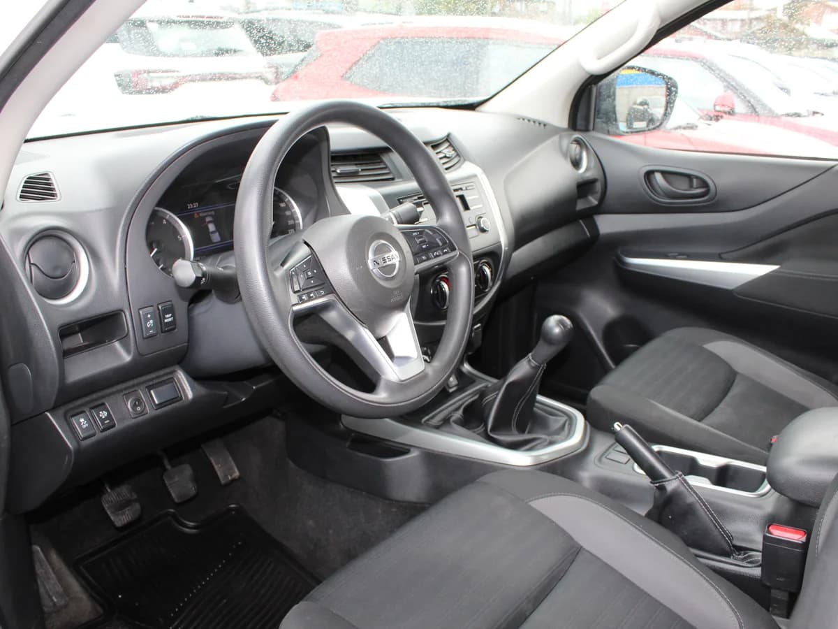 NISSAN NAVARA 4X4 DIÉSEL - Imagen 5