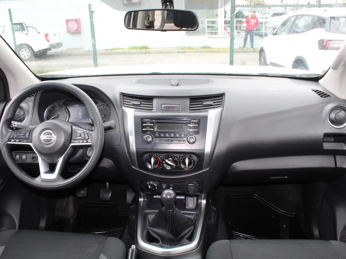 NISSAN NAVARA 4X4 DIÉSEL - Imagen 8