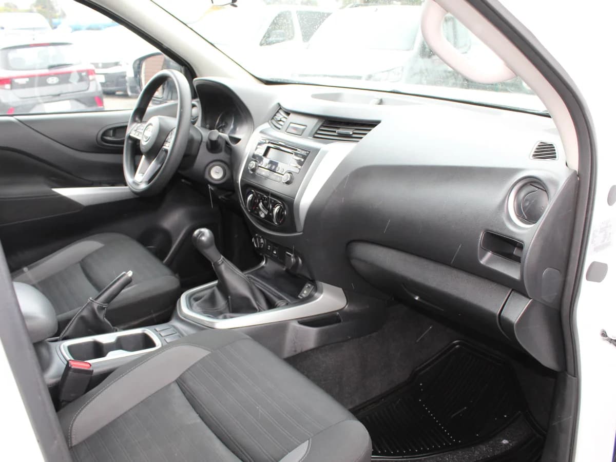NISSAN NAVARA 4X4 DIÉSEL - Imagen 10