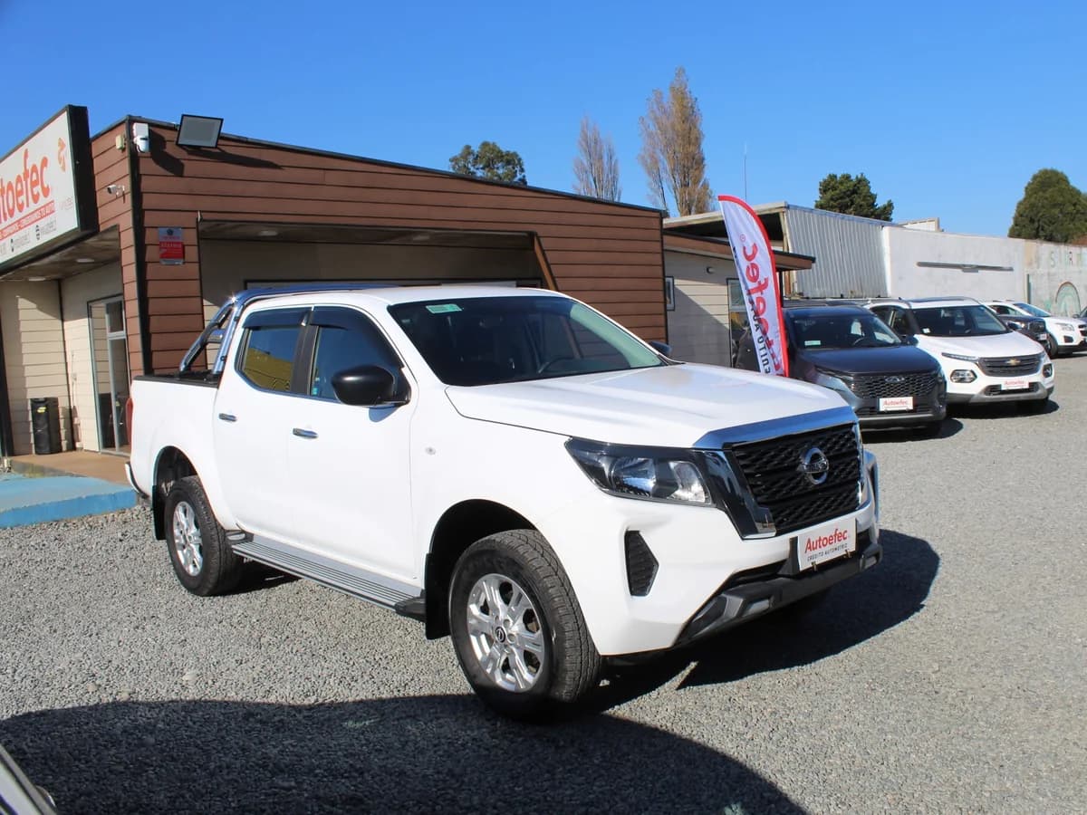 NISSAN NAVARA 4X4 DIÉSEL - Imagen 4