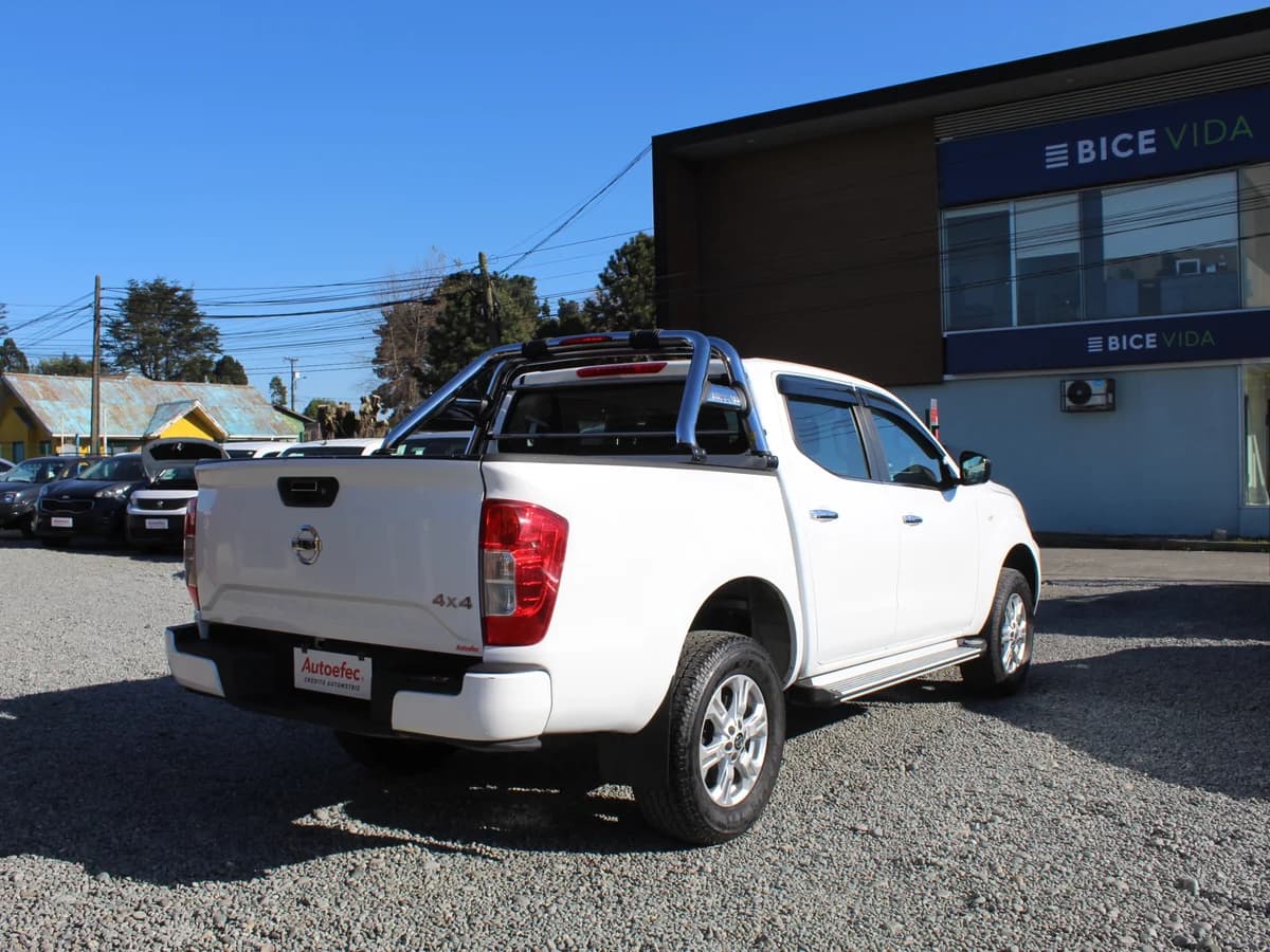 NISSAN NAVARA 4X4 DIÉSEL - Imagen 9