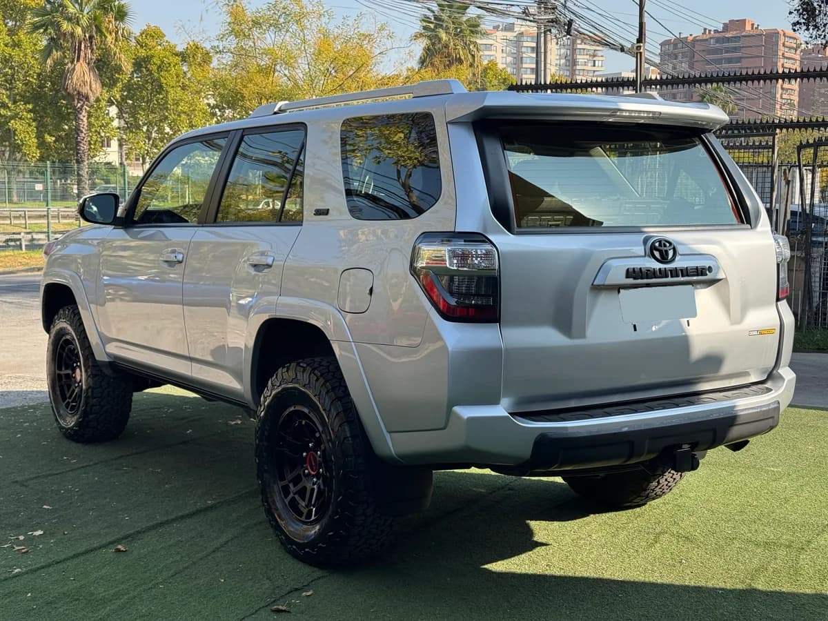 Toyota 4Runner SR5 2022 - Imagen 4