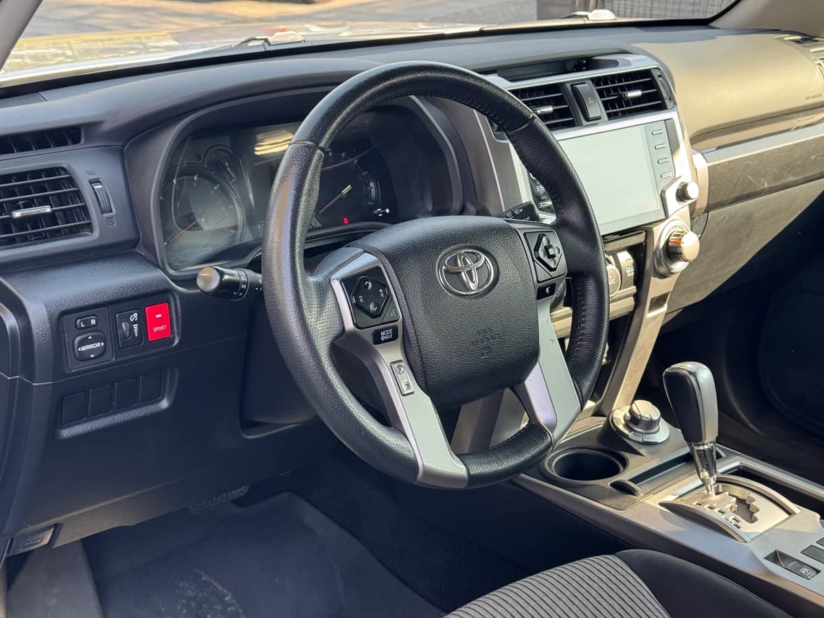 Toyota 4Runner SR5 2022 - Imagen 11