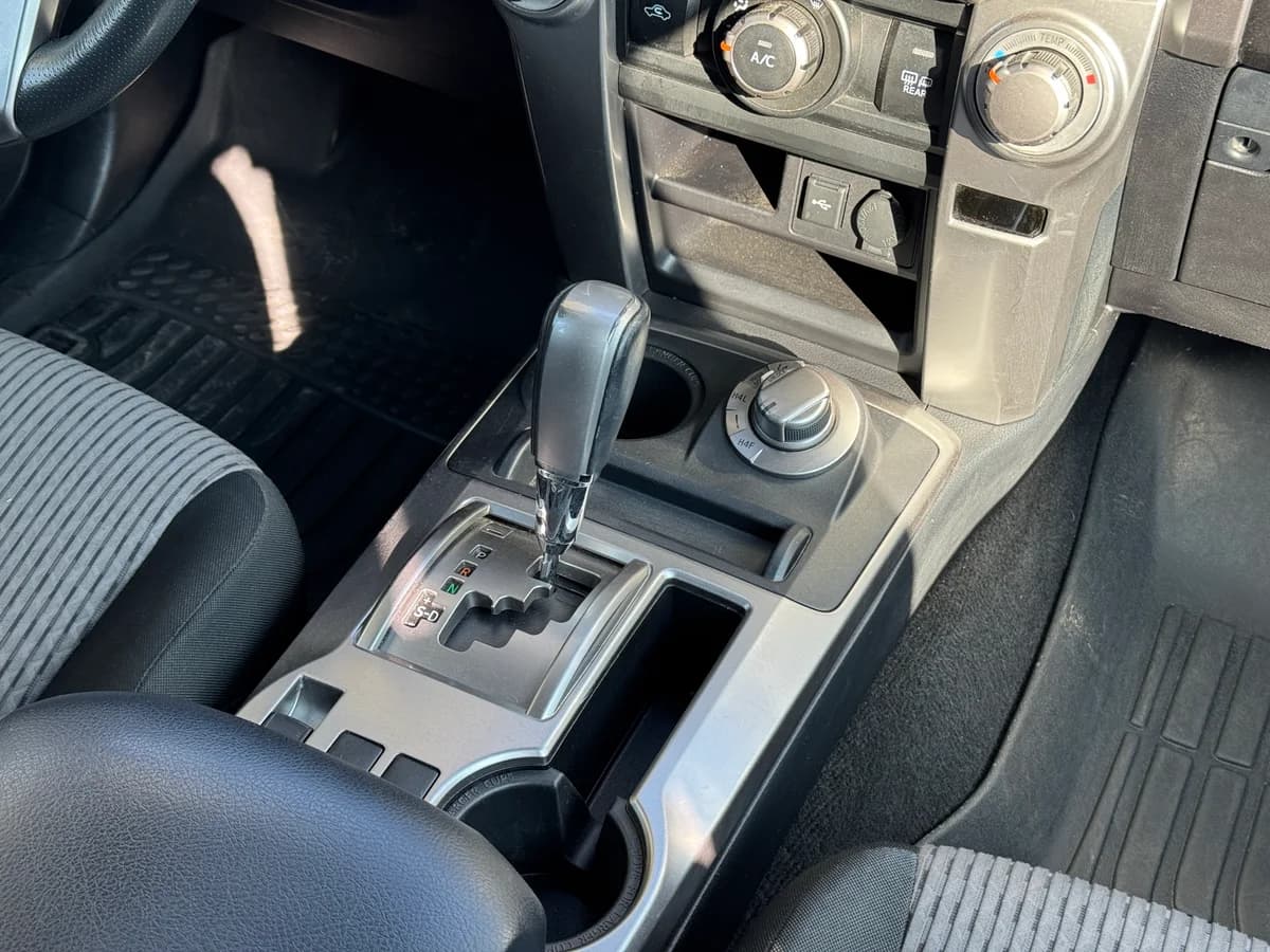 Toyota 4Runner SR5 2022 - Imagen 17