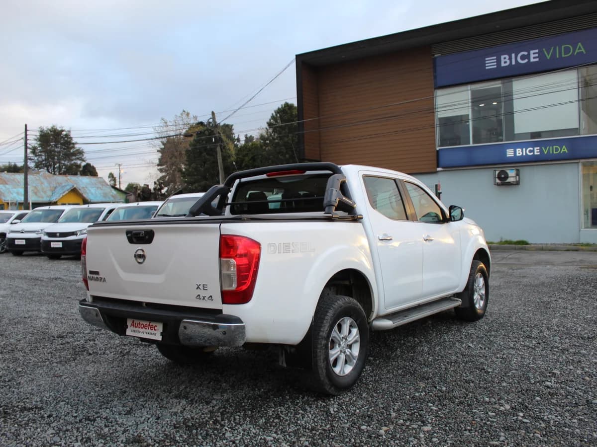 NISSAN NP300 XE 4X4 - Imagen 7