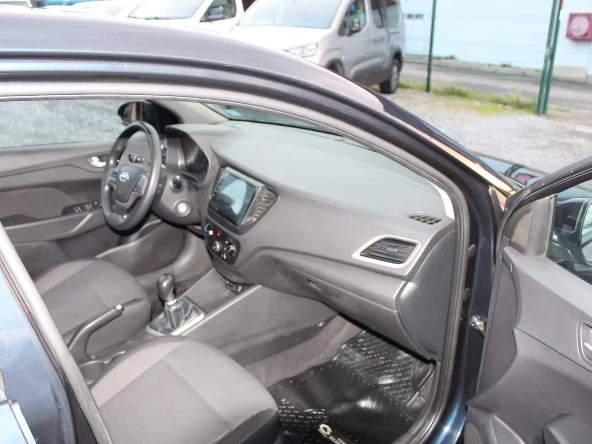 HYUNDAI ACCENT HCI 1.4 A/C 2021 - Imagen 5