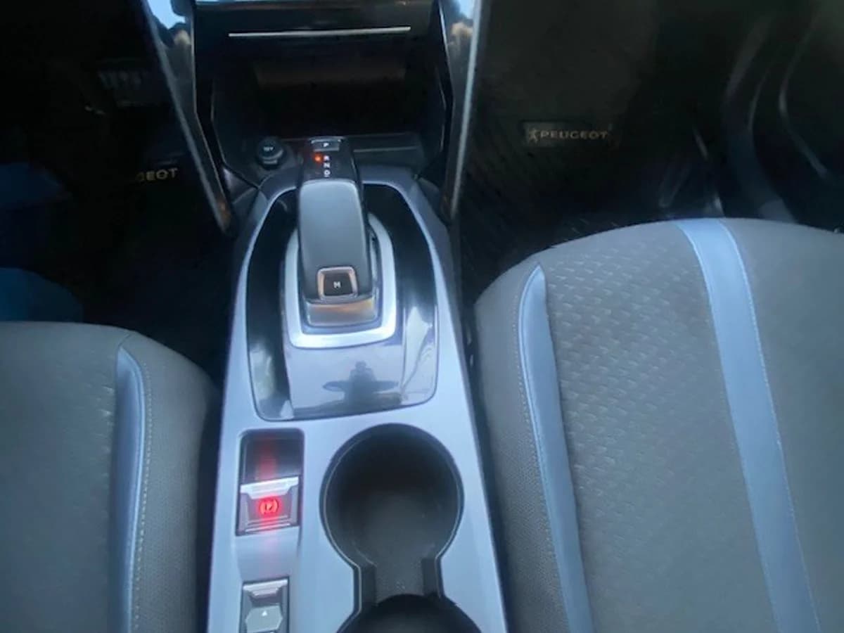 PEUGEOT 2008 2008 BLUE HDI 2021 - Imagen 25