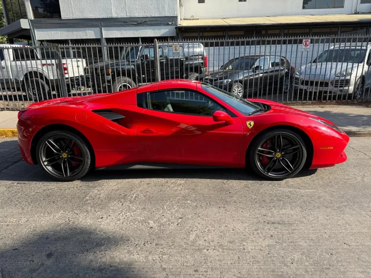 FERRARI 488 Spider 3.9 V8 Biturbo DCT 2017 - Imagen 4