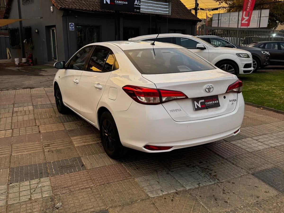 TOYOTA YARIS GLI 1.5 - Imagen 6