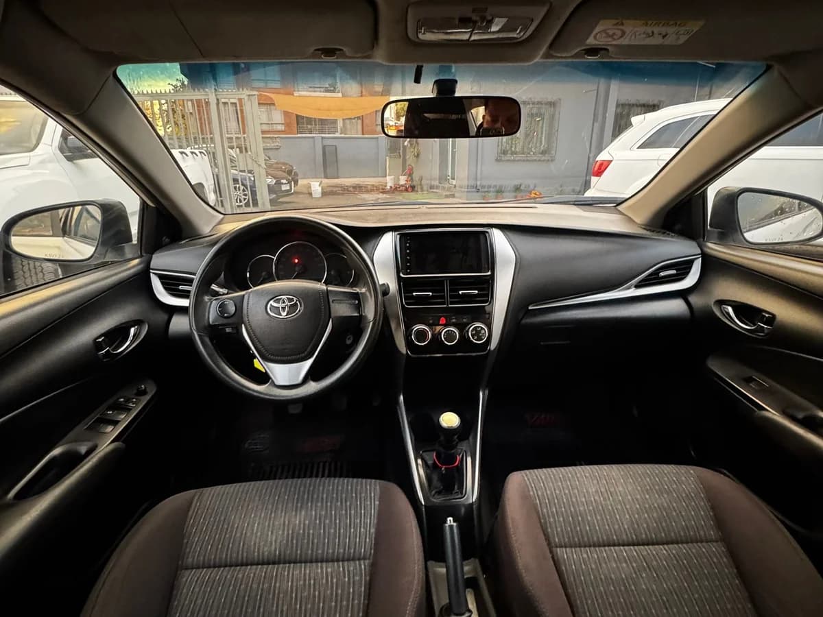 TOYOTA YARIS GLI 1.5 - Imagen 7