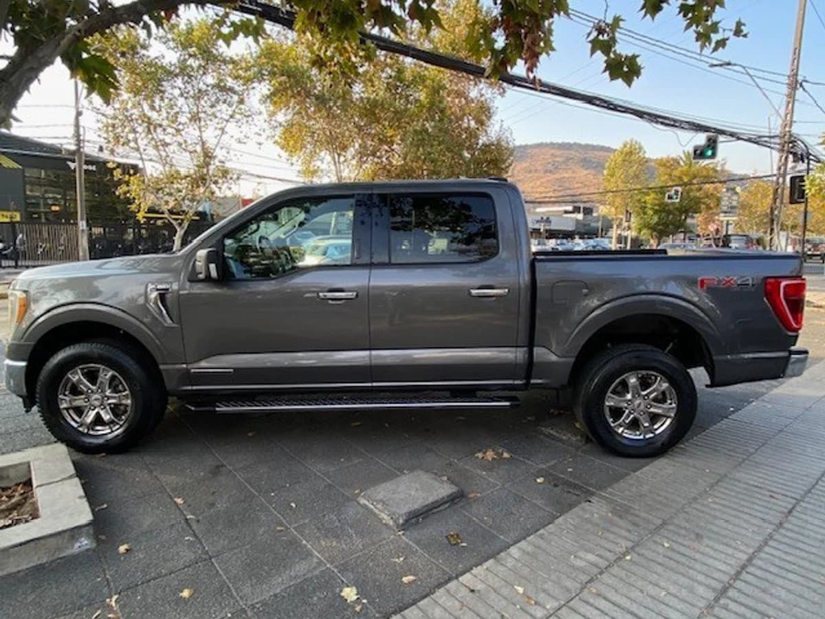 FORD F-150 3.0 XLT DIESEL 2022 - Imagen 7