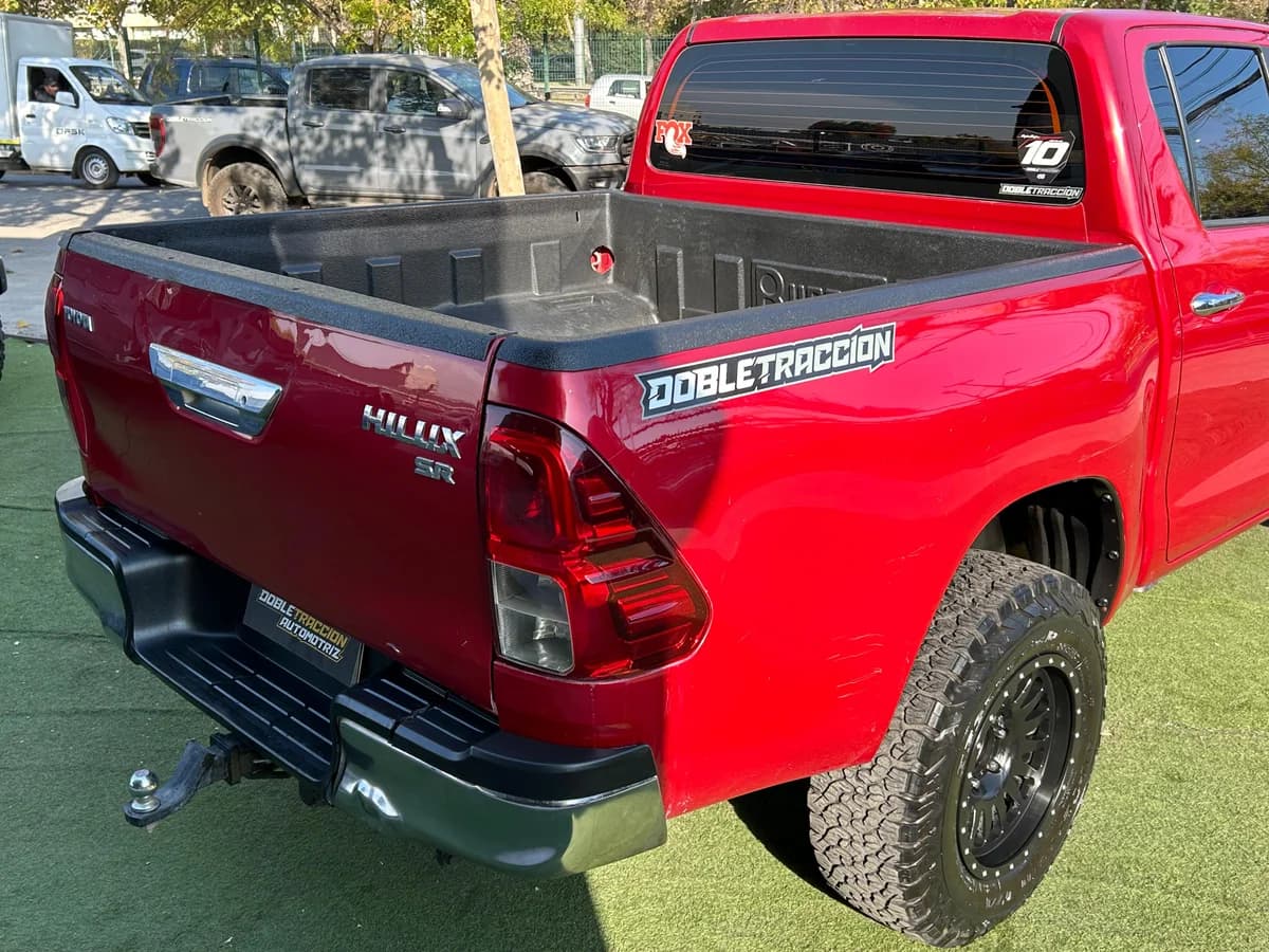 Toyota Hilux SR 2.8D 2019 - Imagen 9