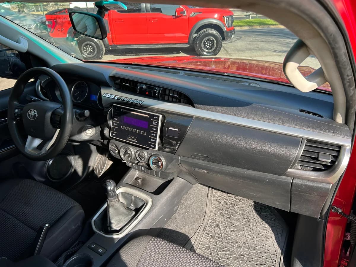 Toyota Hilux SR 2.8D 2019 - Imagen 17