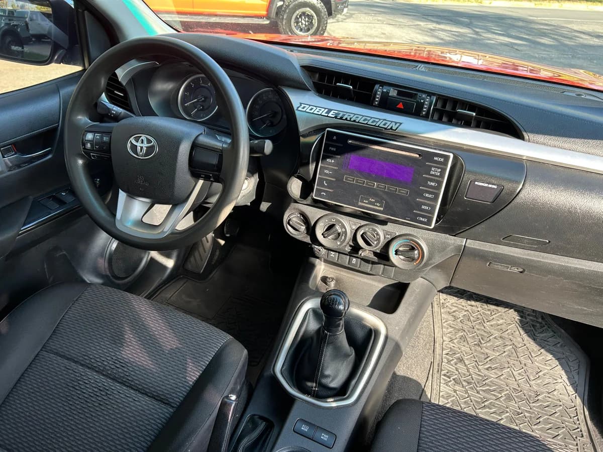 Toyota Hilux SR 2.8D 2019 - Imagen 18