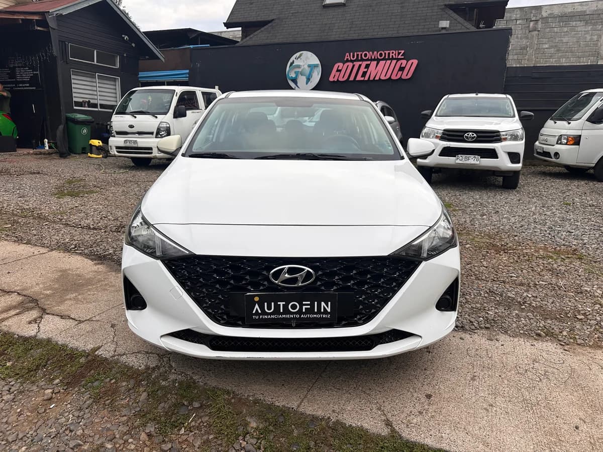 HYUNDAI ACCENT HCI 1.4 MT6 PLUS, 2021 - Imagen 3