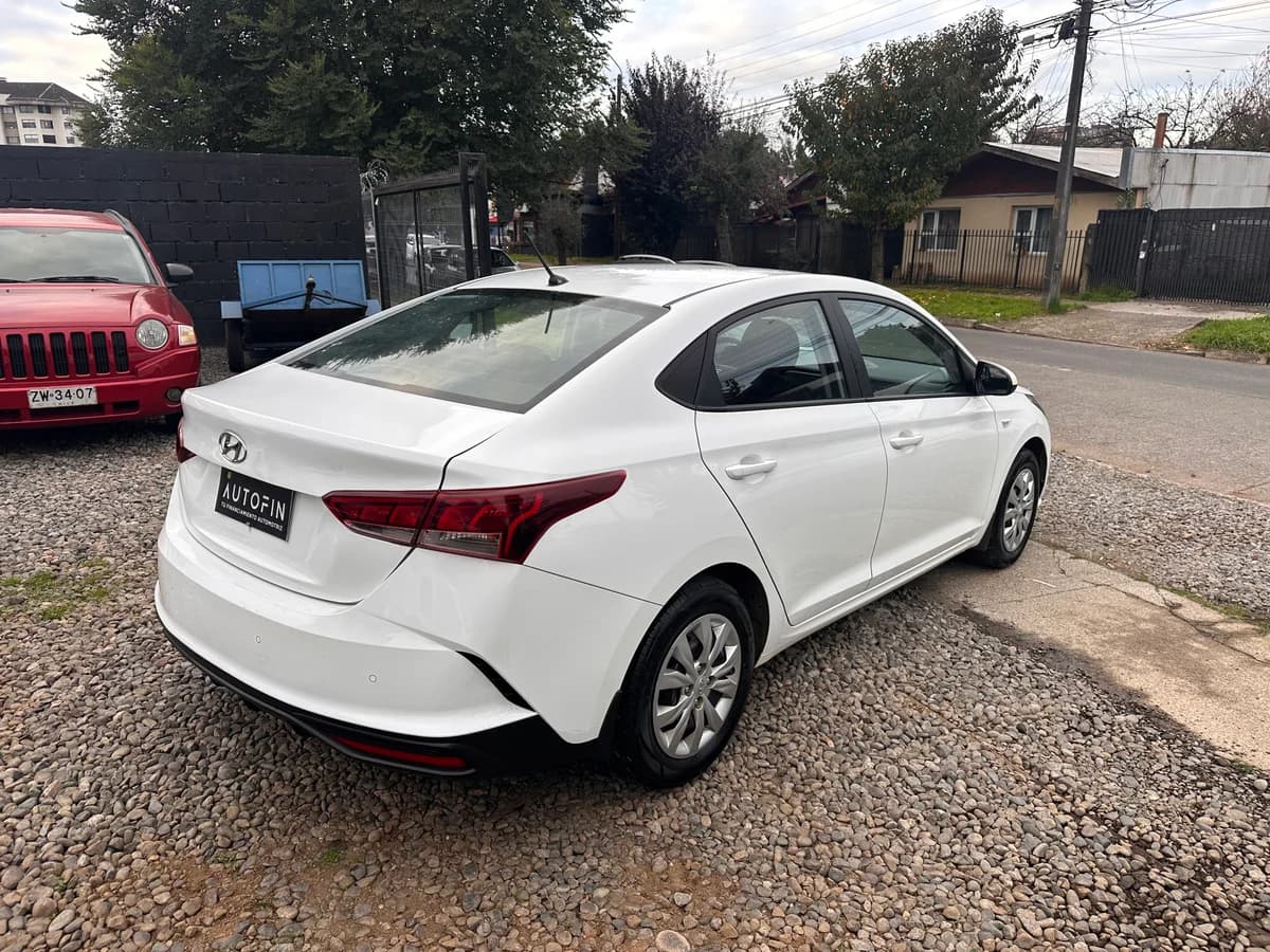 HYUNDAI ACCENT HCI 1.4 MT6 PLUS, 2021 - Imagen 5