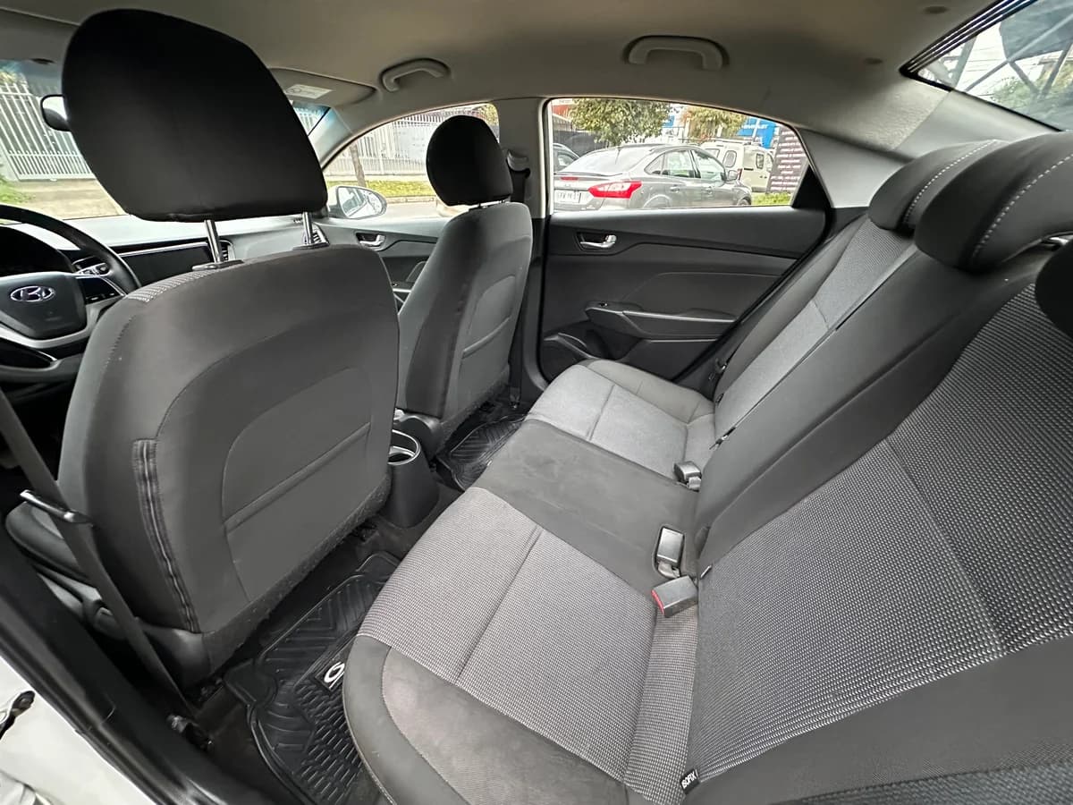 HYUNDAI ACCENT HCI 1.4 MT6 PLUS, 2021 - Imagen 9