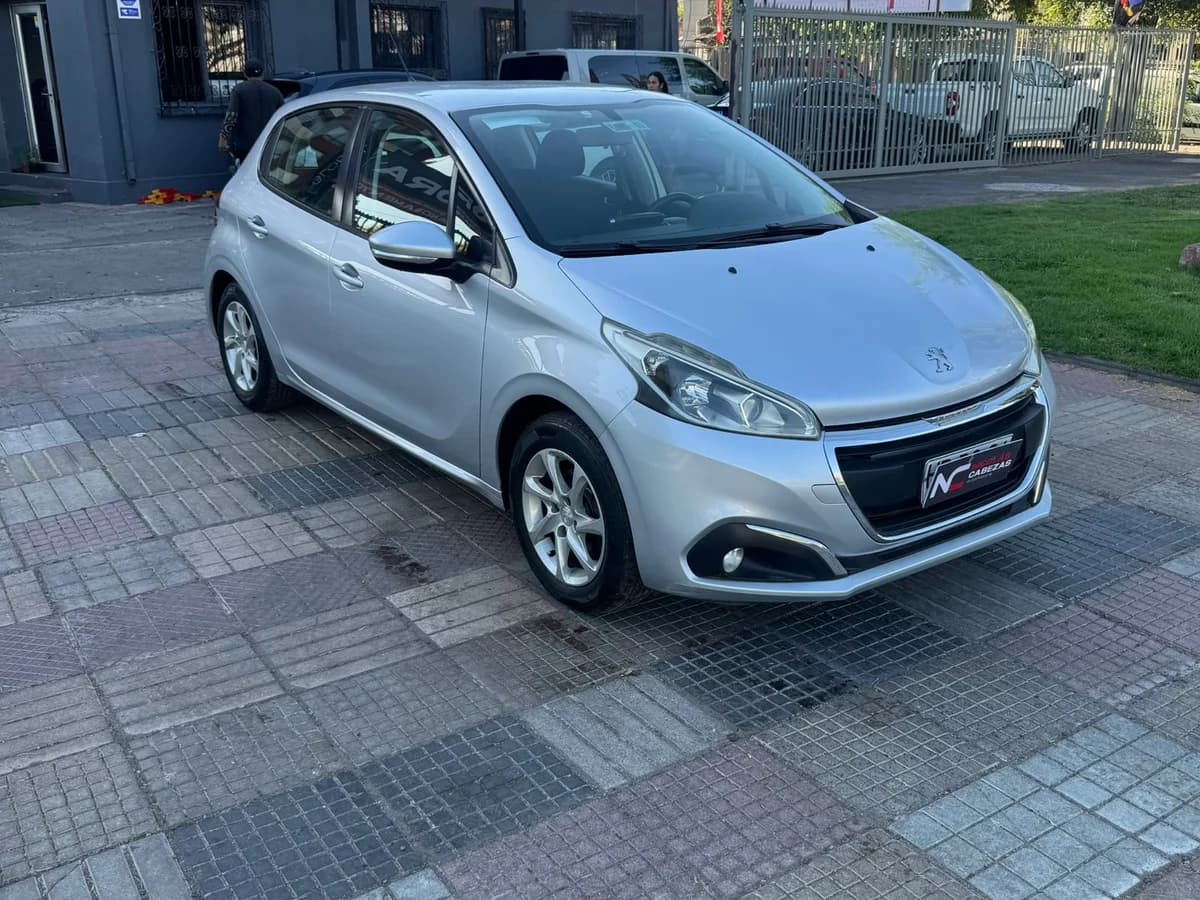 PEUGEOT ACTIVE 208 - Imagen 1