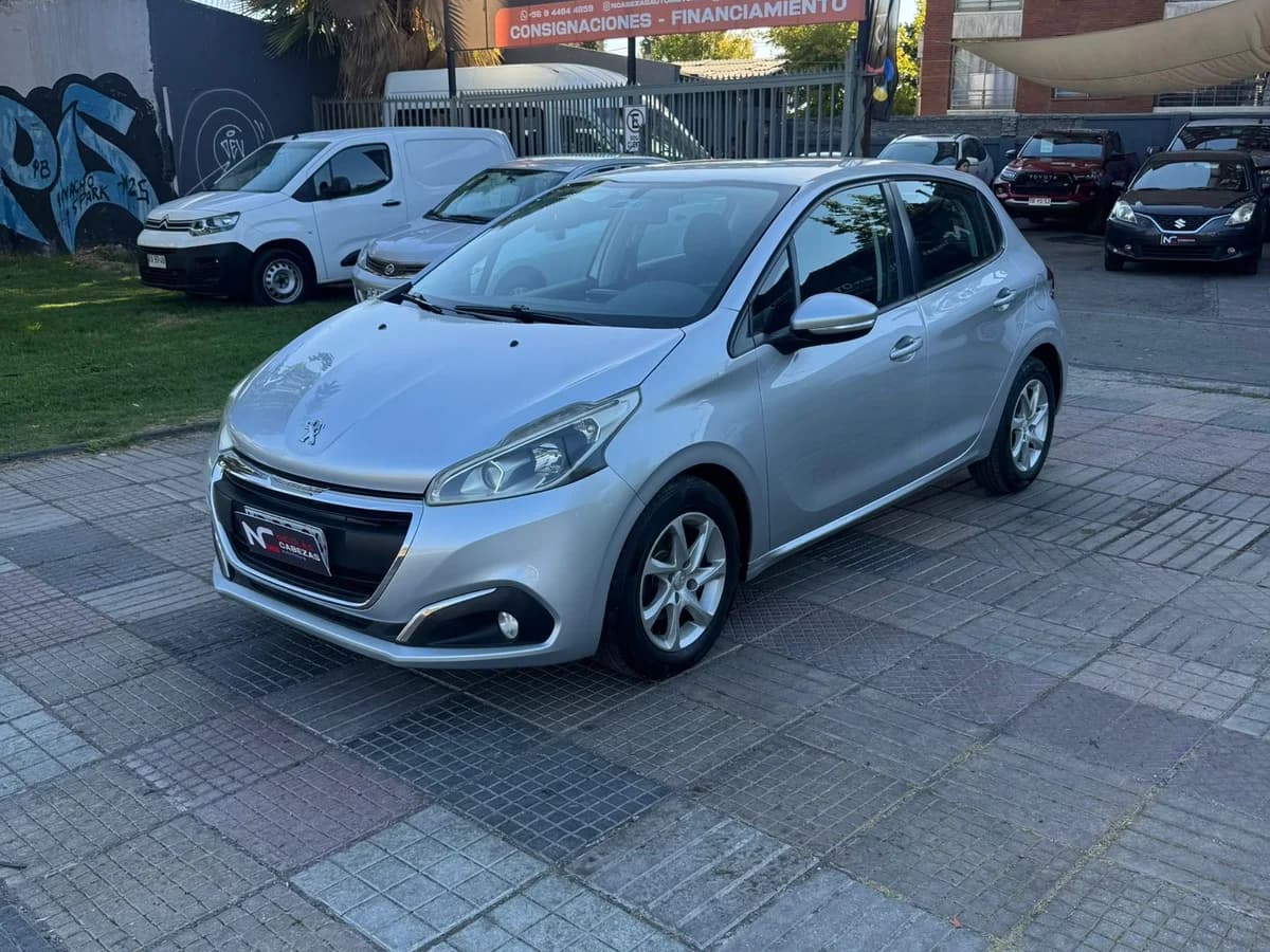 PEUGEOT ACTIVE 208 - Imagen 5
