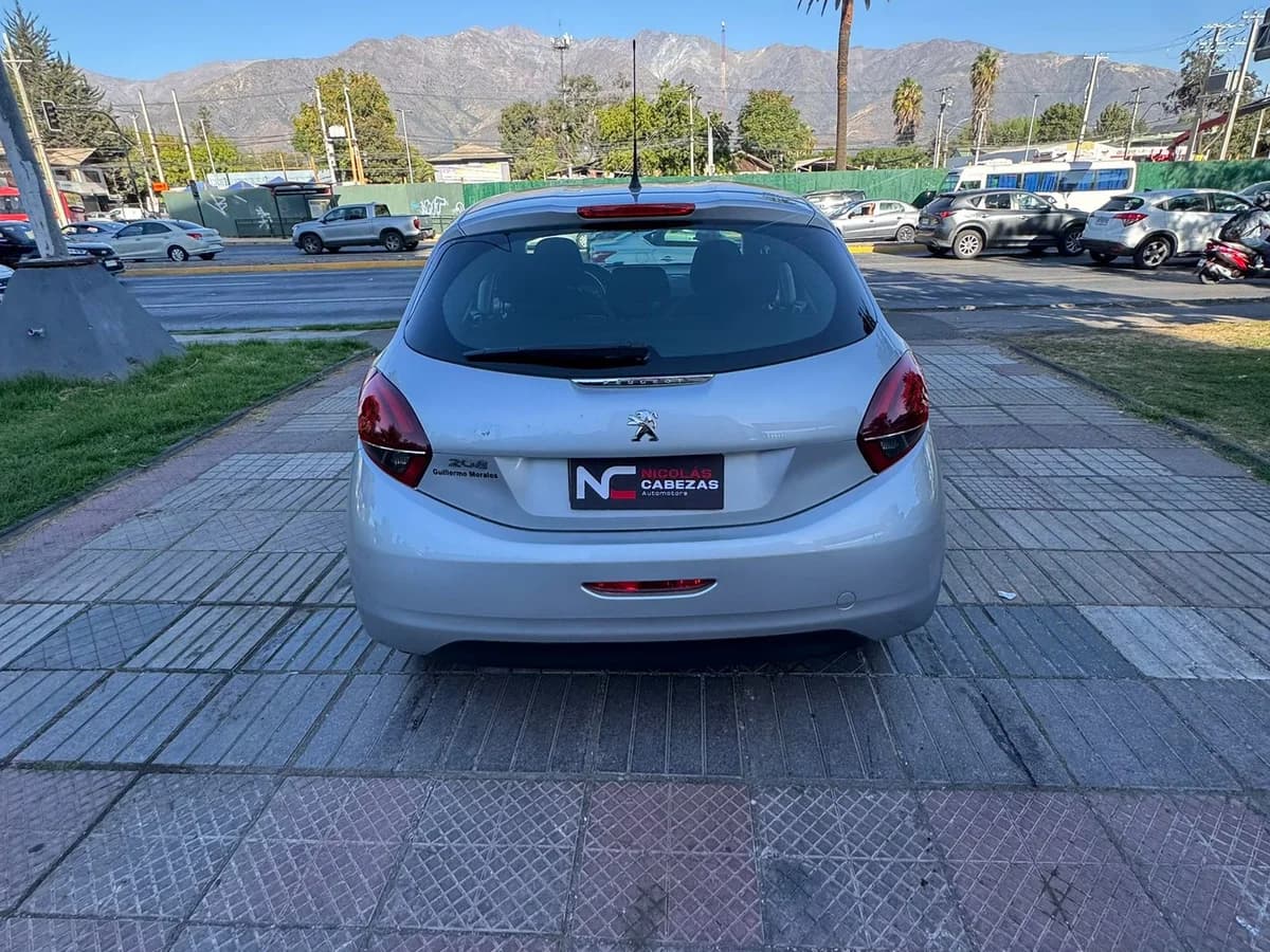 PEUGEOT ACTIVE 208 - Imagen 7