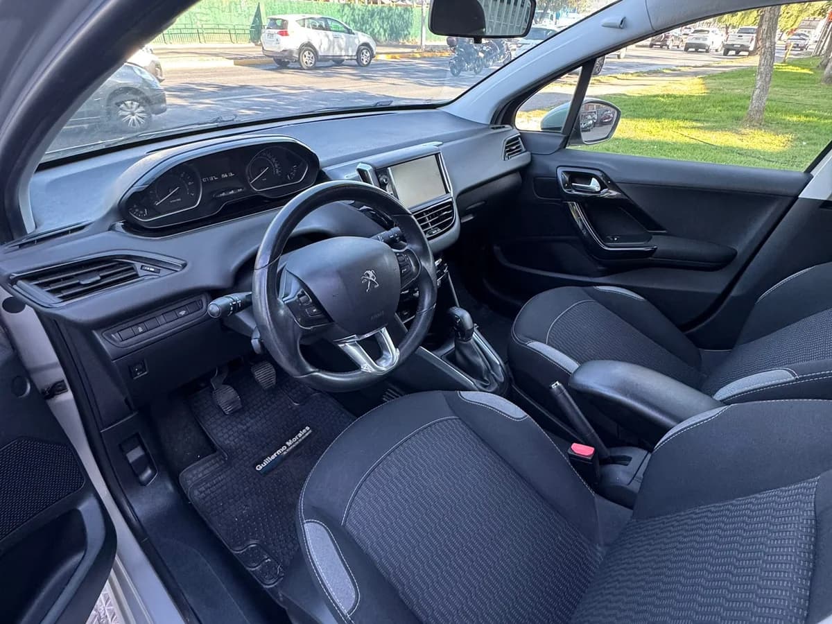 PEUGEOT ACTIVE 208 - Imagen 10