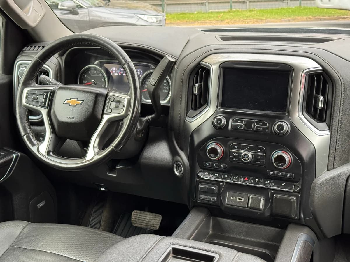 Chevrolet Silverado LTZ 2022 - Imagen 13