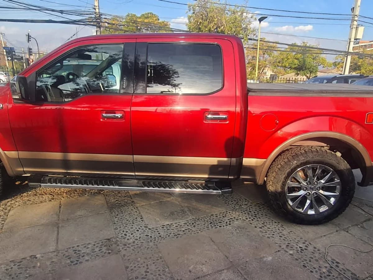 FORD F150 LARIAT LUXURY 4X4 5.0cc TECHO PANORAMICO CUERO EXTRAORDINARIA - Imagen 5