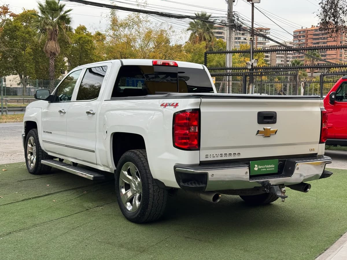 Chevrolet Silverado LTZ 2015 - Imagen 4