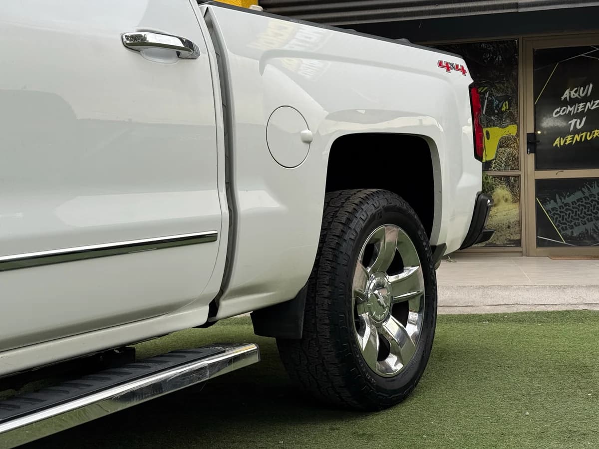 Chevrolet Silverado LTZ 2015 - Imagen 9