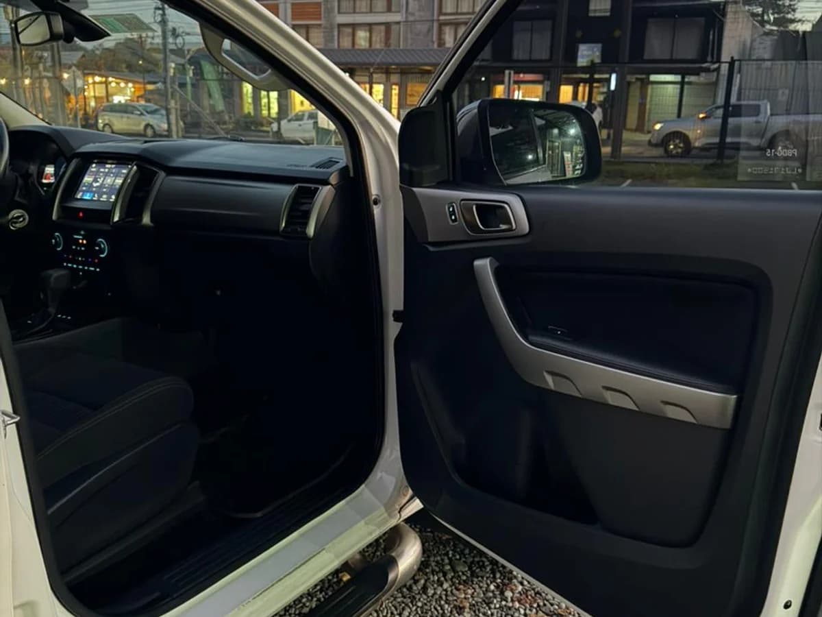 FORD RANGER XLT 4X4 3.2 AUT 2020 - Imagen 9