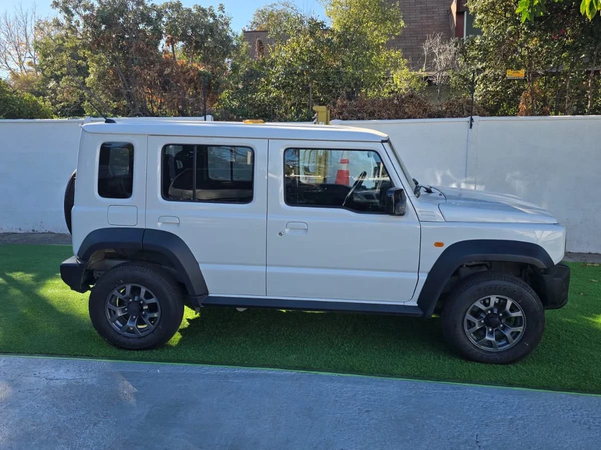 JIMNY 1.5 AT GLX 5P - Imagen 7