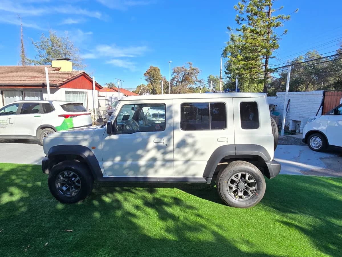 JIMNY 1.5 AT GLX 5P - Imagen 10