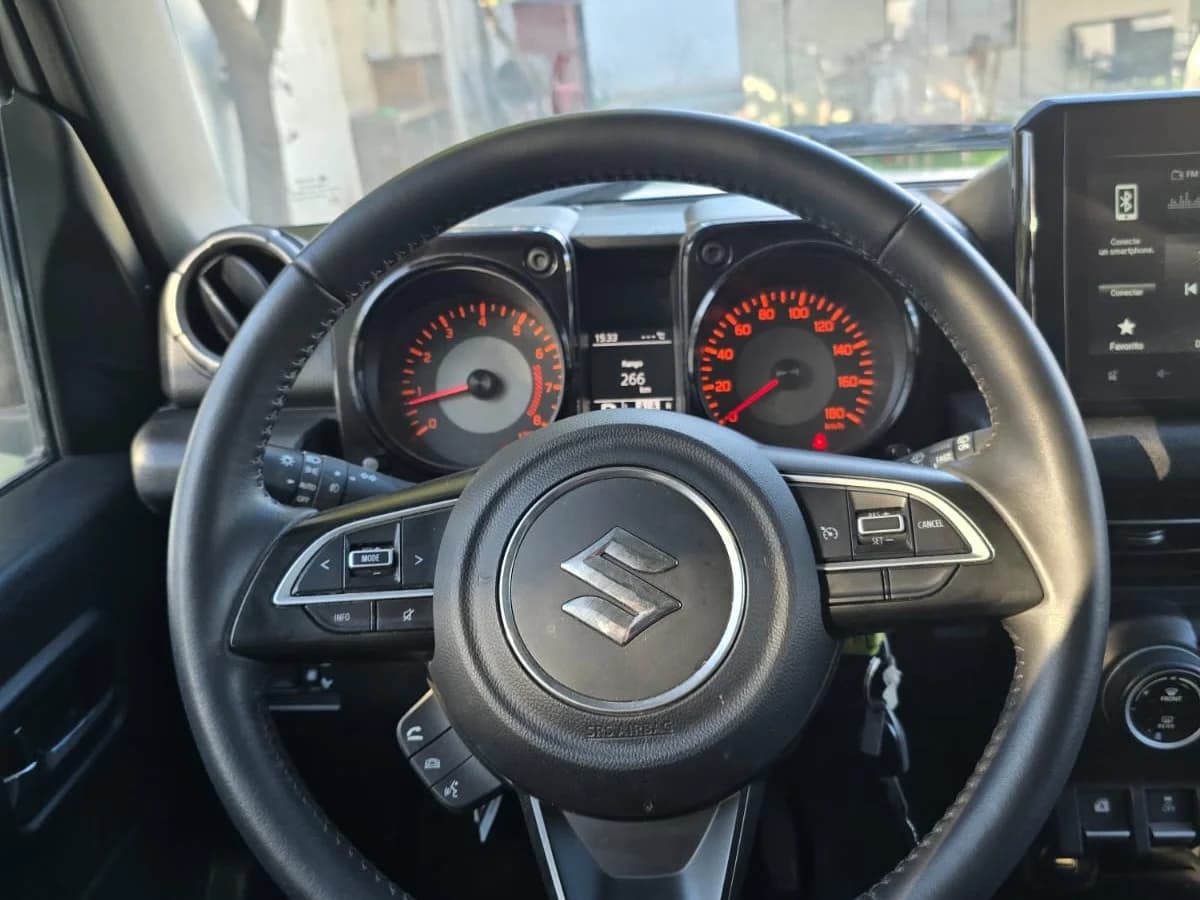 JIMNY 1.5 AT GLX 5P - Imagen 15