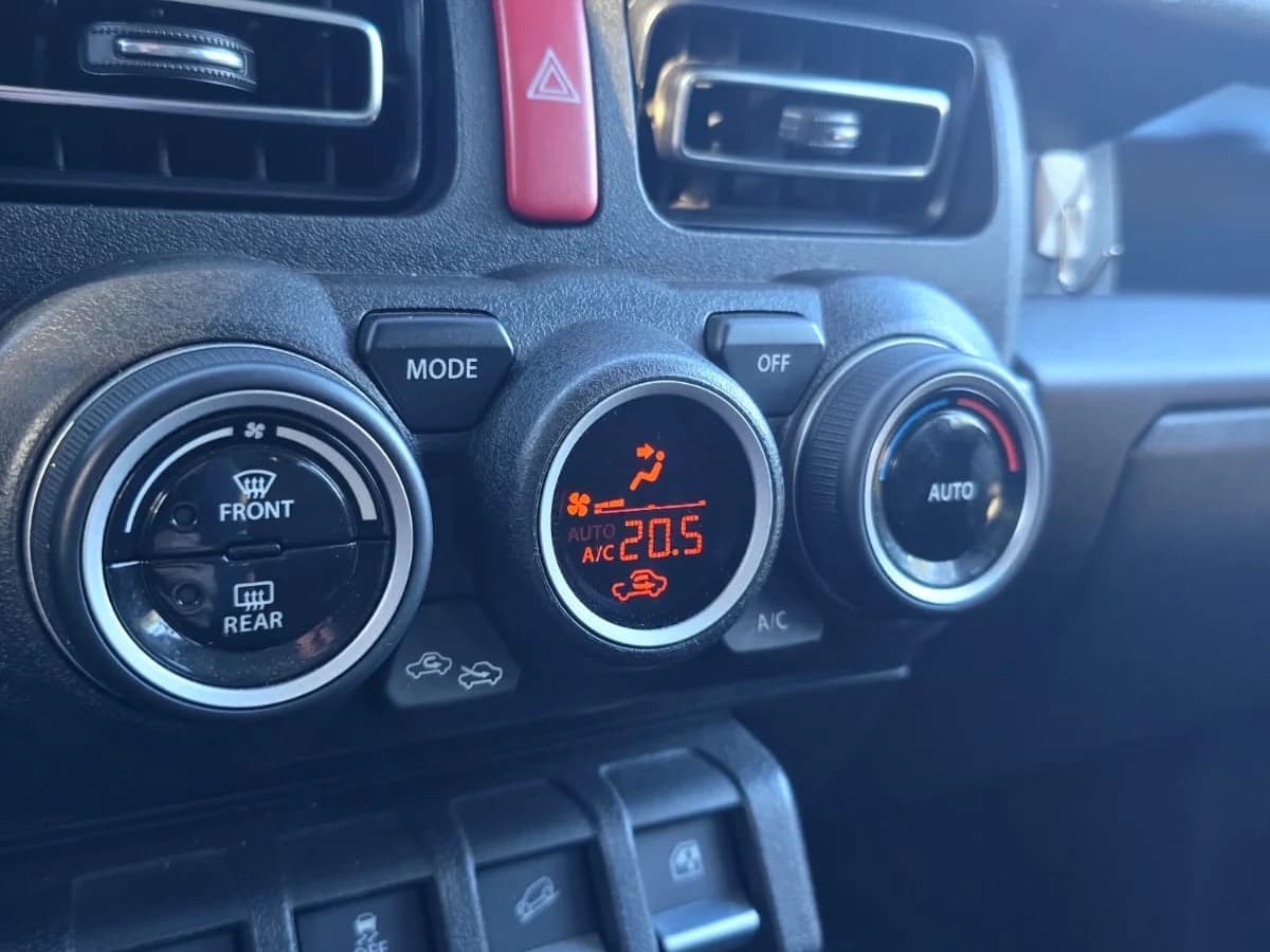 JIMNY 1.5 AT GLX 5P - Imagen 18